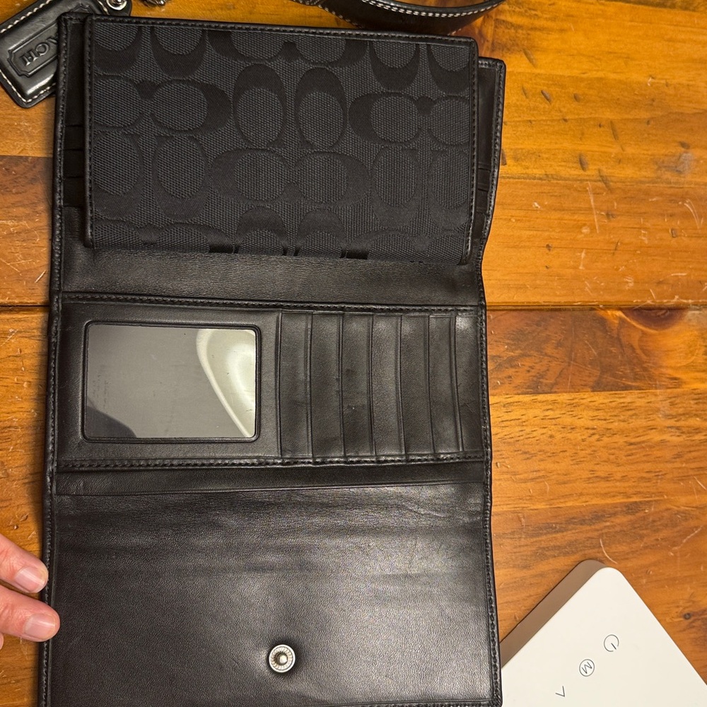 Coach SoHo Black Shoulder Bag with Silver Accents and Matching wallet - Picture 15 of 16